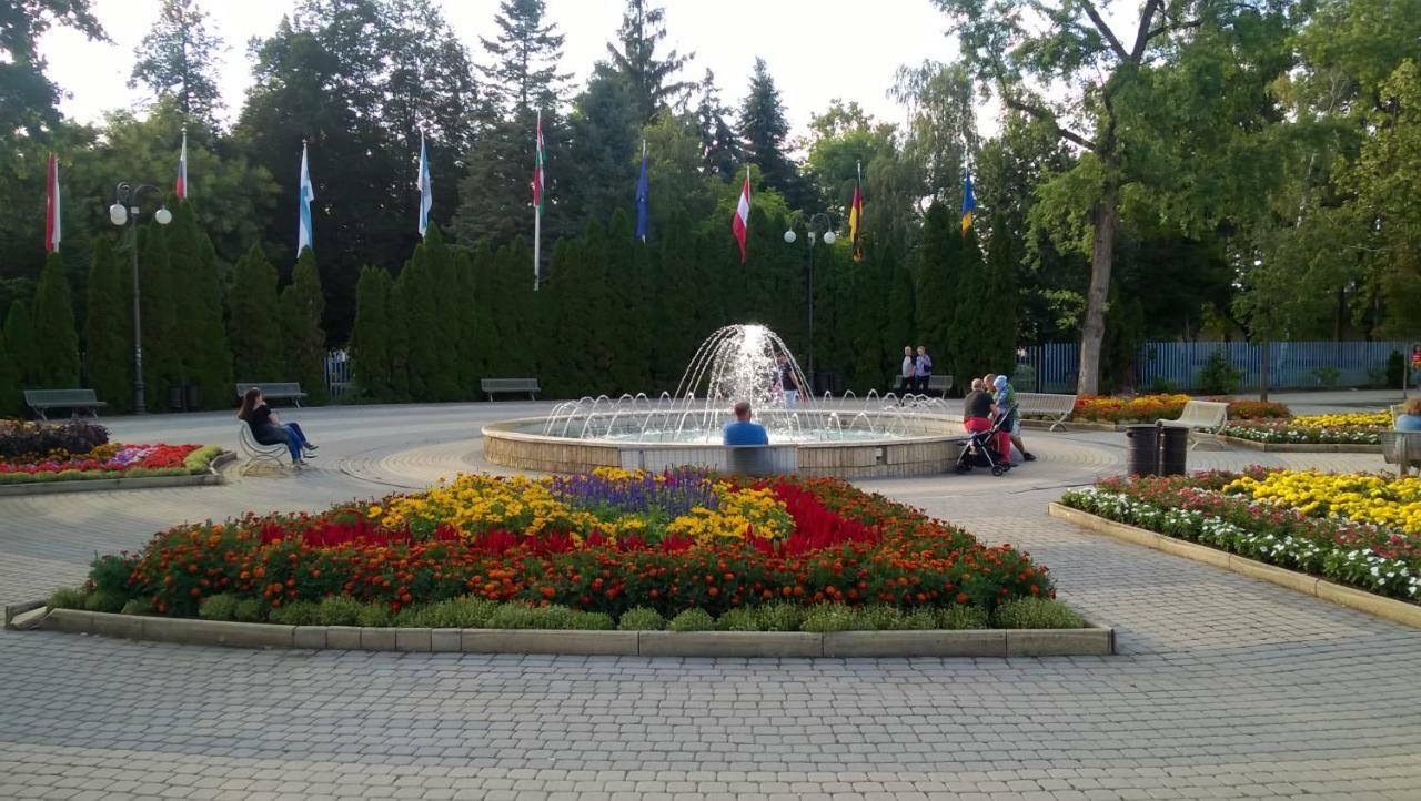 Samuci Apartman Hajduszoboszlo Exterior foto