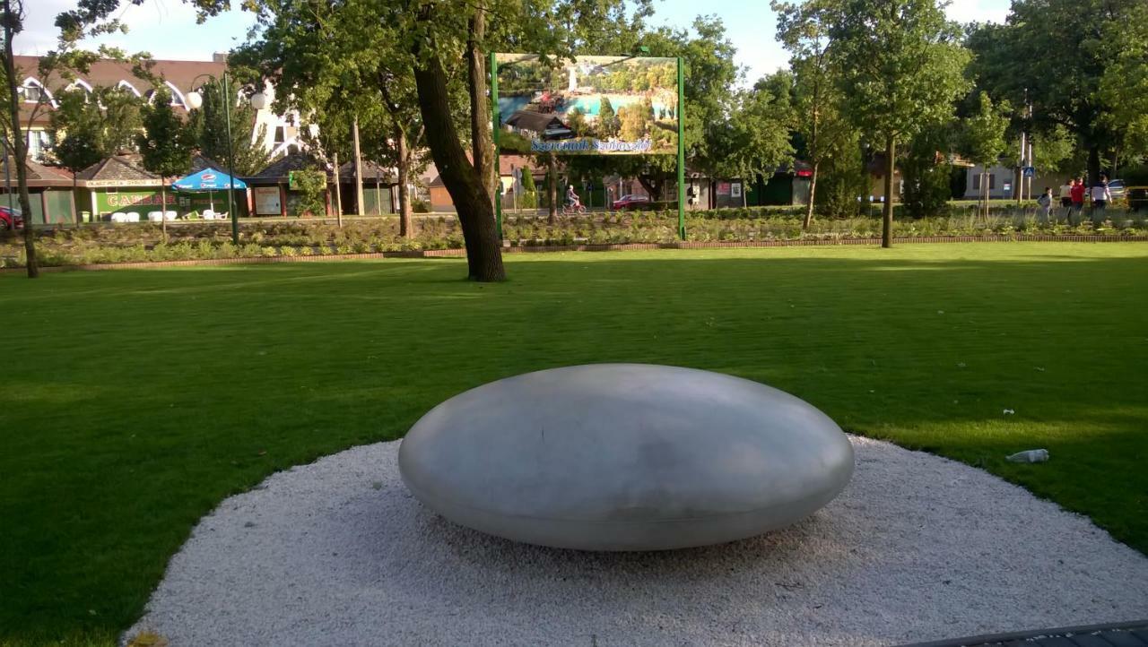 Samuci Apartman Hajduszoboszlo Exterior foto